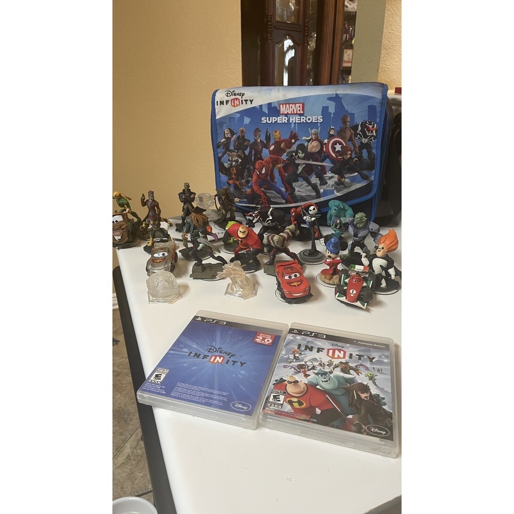 Disney Infinity‎ Huge Lot PS3 1.0 2.0 Games 20+ Figures Marvel Disney Cars Case